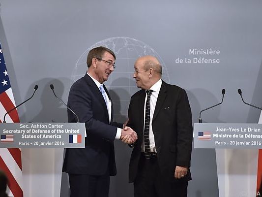Treffen der Verteidigungsminister in Paris Treffen der Verteidigungsminister in Paris
