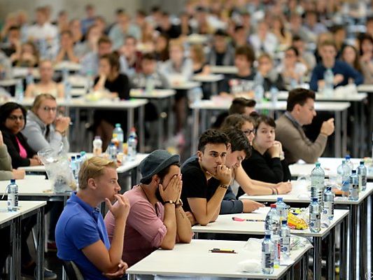 Aufnahmetests könnten teurer Spaß werden Aufnahmetests könnten teurer Spaß werden