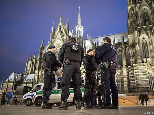 Verstärkte Sicherheitsmaßnahmen in Köln Verstärkte Sicherheitsmaßnahmen in Köln