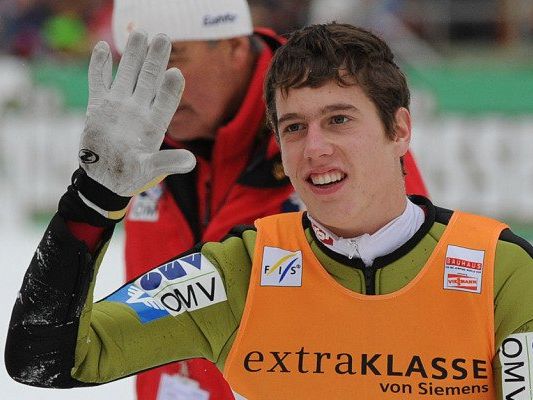 Lukas Müller am Halswirbel schwer verletzt Lukas Müller am Halswirbel schwer verletzt