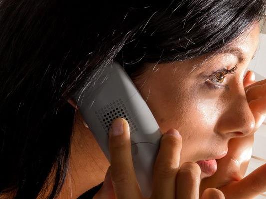 Mehr als 1.800 Frauen haben sich 2015 am Frauentelefon beraten lassen.