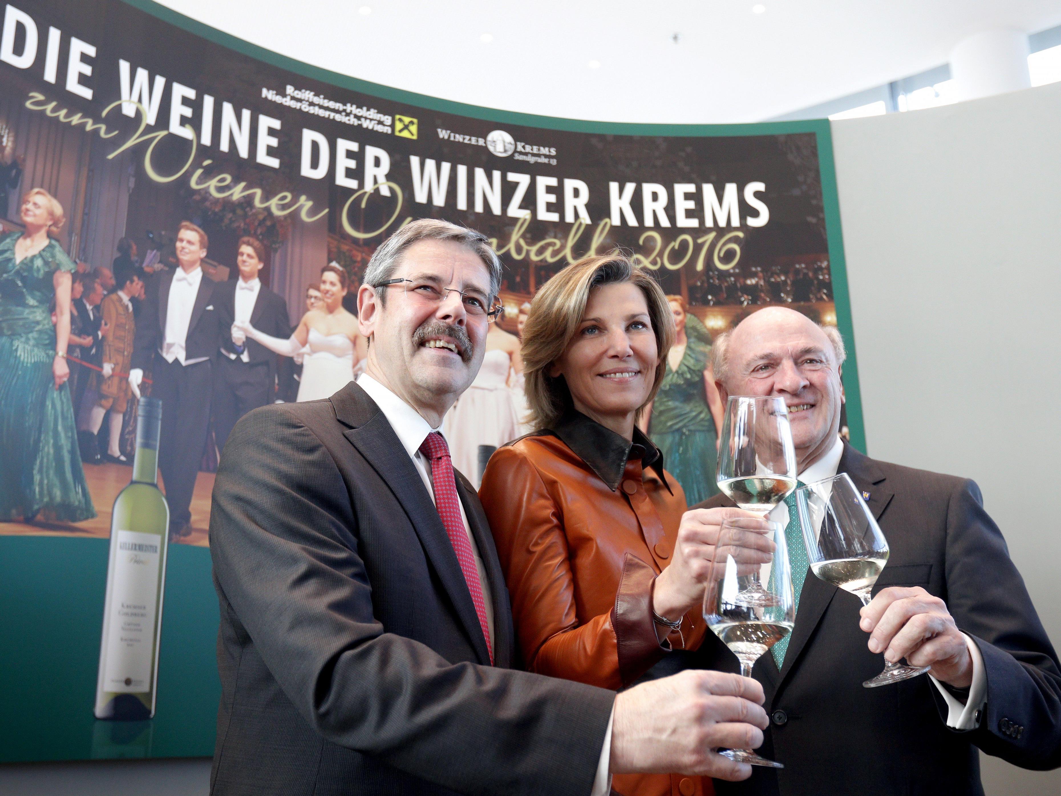 Zum 15. Mal werden Weine der Winzer Krems serviert.