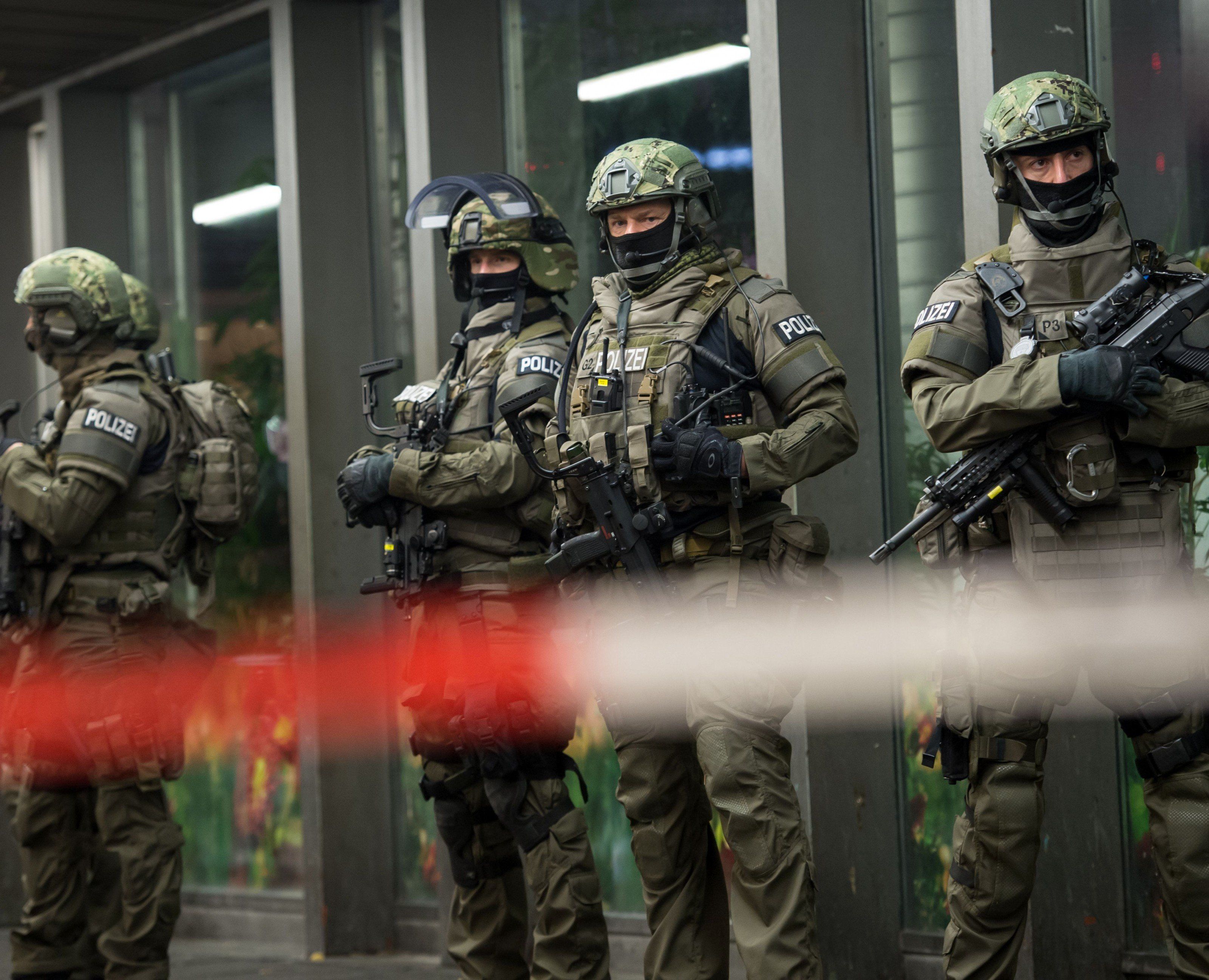 Konkreter Hinweis auf Terroranschlag in München in der Silvesternacht. Konkreter Hinweis auf Terroranschlag in München in der Silvesternacht.