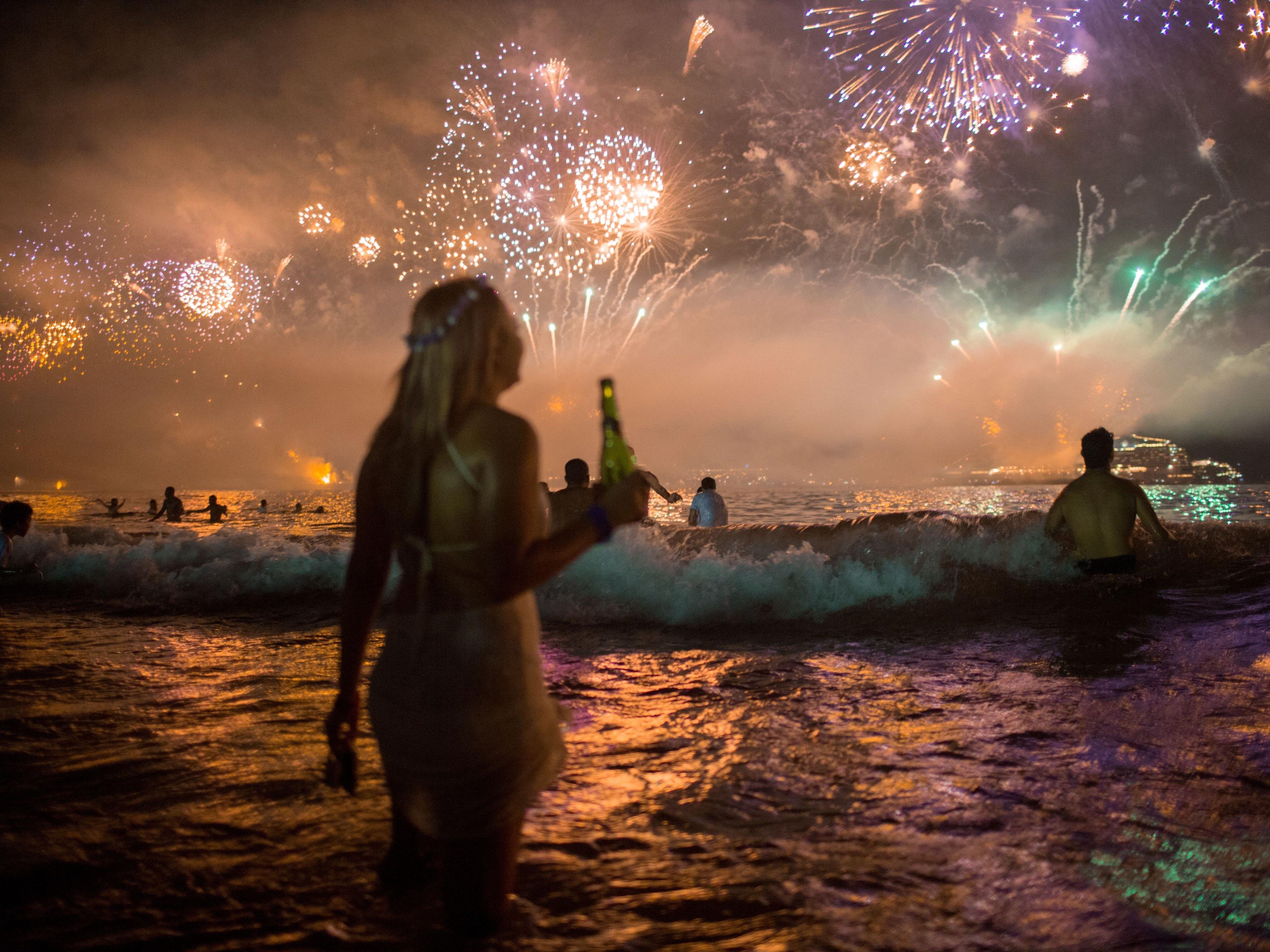 In Brasilien wurde im Meer gefeiert.