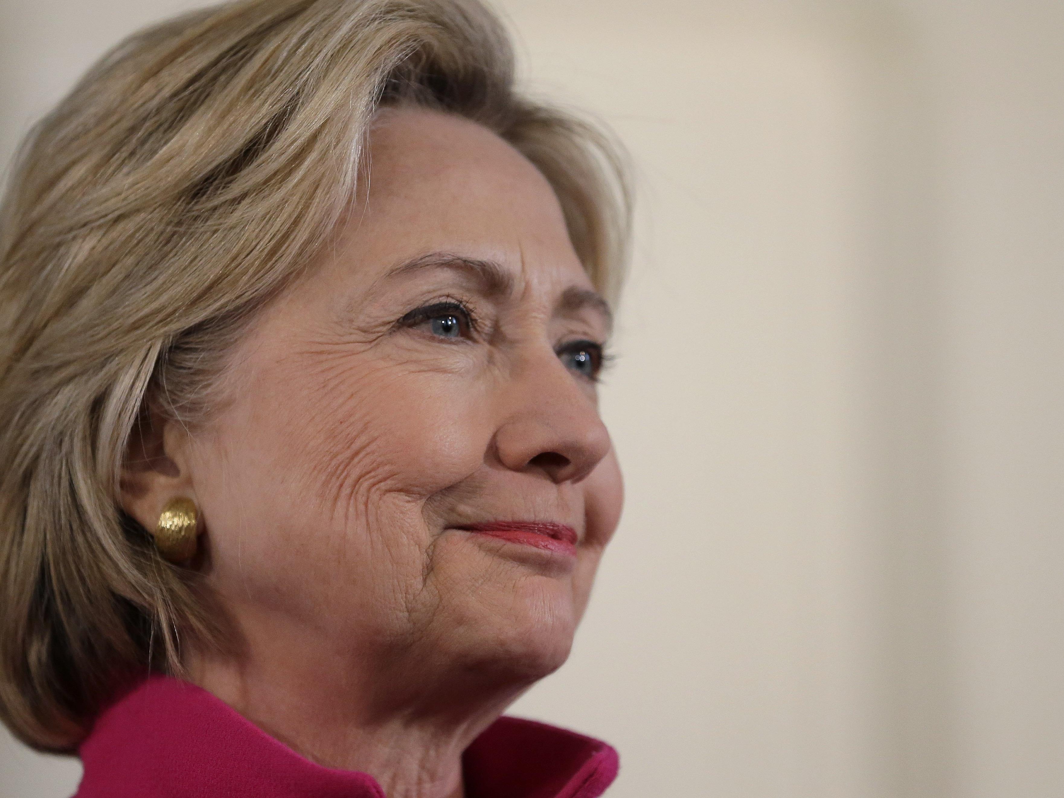 Clintons veröffentlichter E-Mail-Verkehr sorgt für Spekulationen.