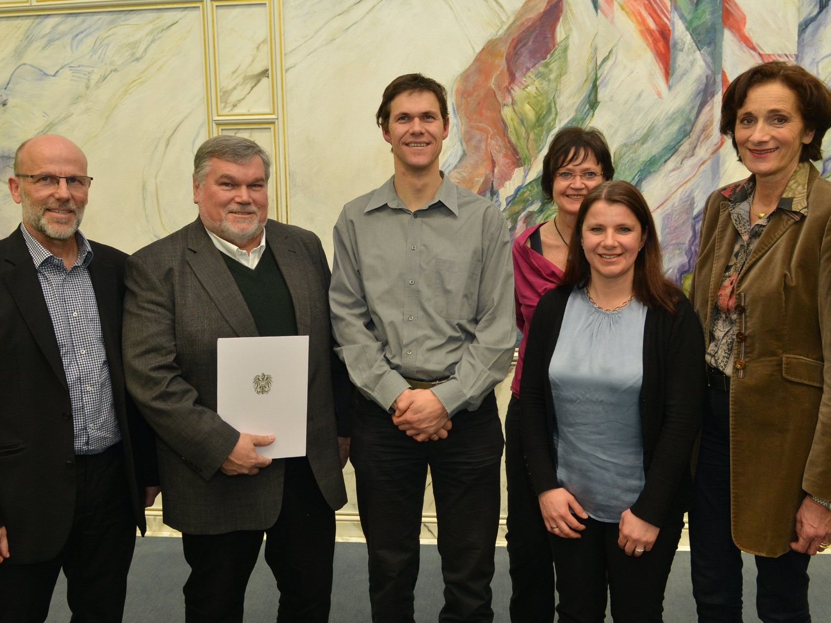 Landesrätin Mennel gratulierte Vorarlberger Schulen zur Auszeichnung mit dem Schulsportgütesiegel. Landesrätin Mennel gratulierte Vorarlberger Schulen zur Auszeichnung mit dem Schulsportgütesiegel.