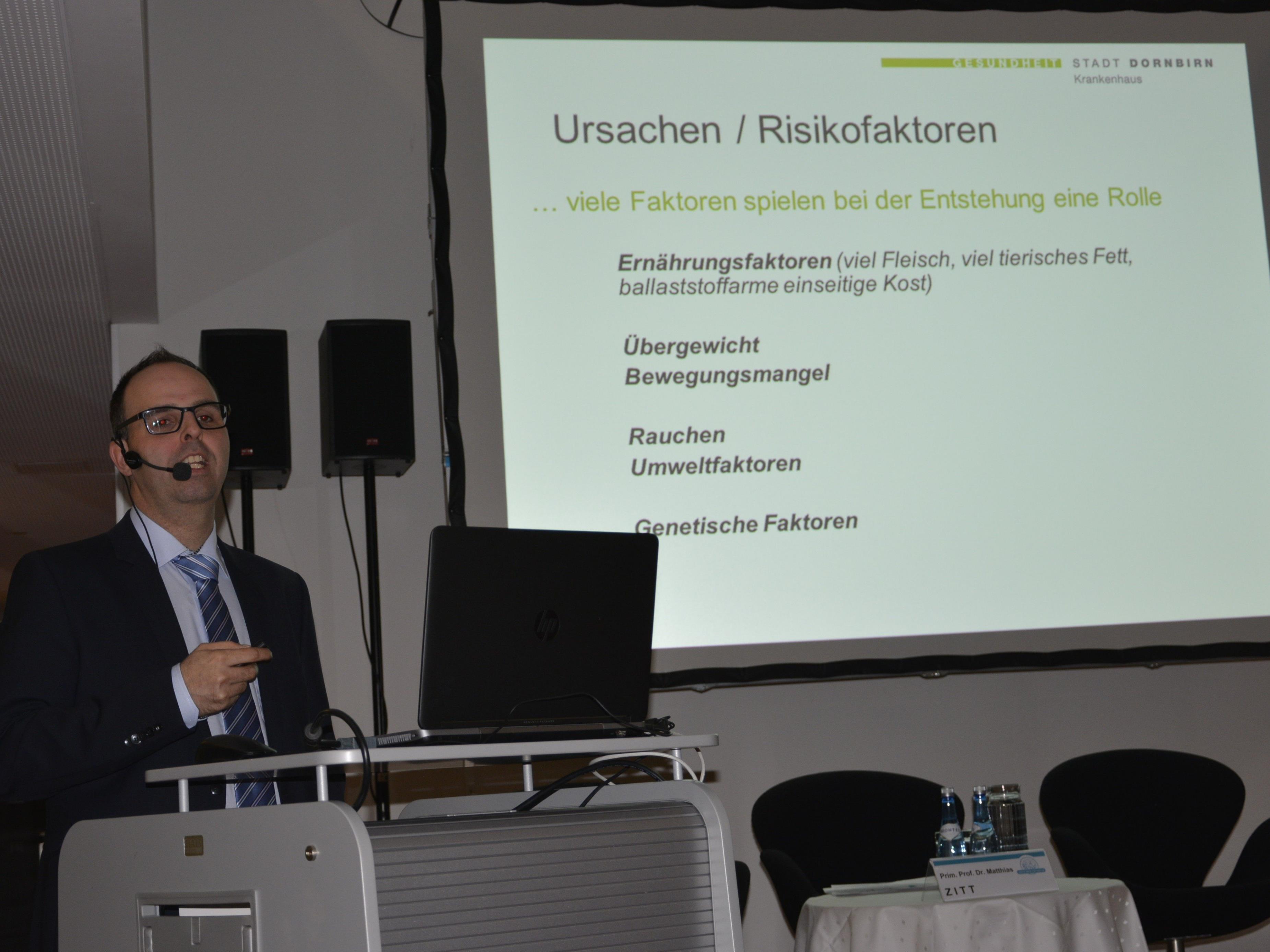 Prim. Prof. Dr. Matthias Zitt hielt einen Vortrag über „Darmkrebs – erkennen und behandeln“ im KH Dornbirn.