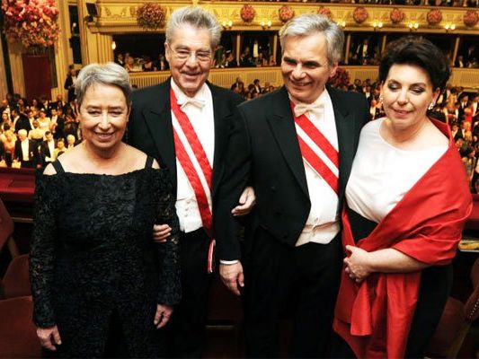 Auch heuer gustieren die Politiker am Wiener Opernball. Auch heuer gustieren die Politiker am Wiener Opernball.
