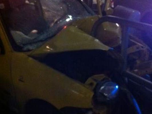 Das Auto nach dem Unfall in Wien-Favoriten. Das Auto nach dem Unfall in Wien-Favoriten.