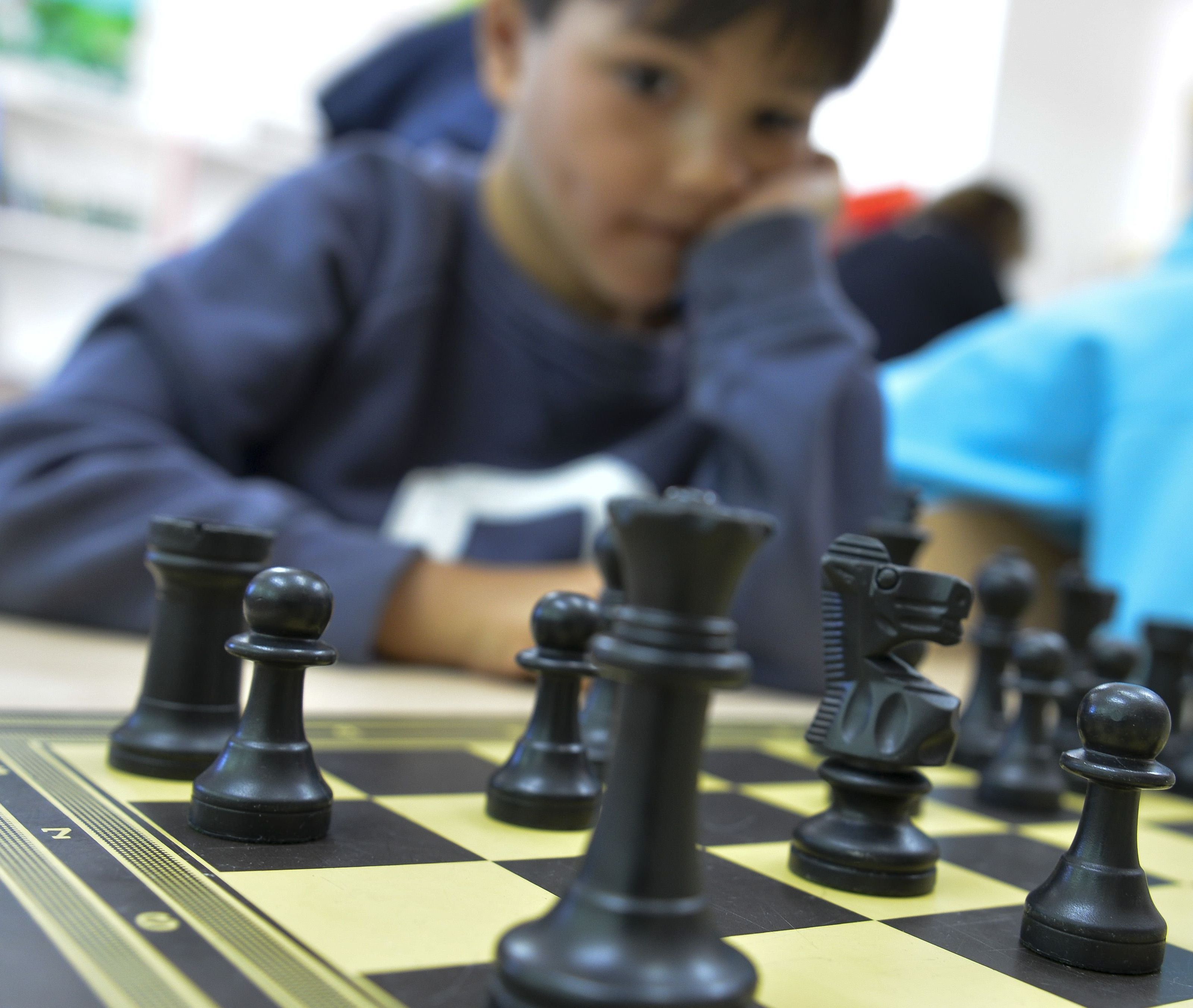 Schach unislamisch? Nach 1400 Jahren dürfte das wohl schwer durchzusetzen sein... Schach unislamisch? Nach 1400 Jahren dürfte das wohl schwer durchzusetzen sein...