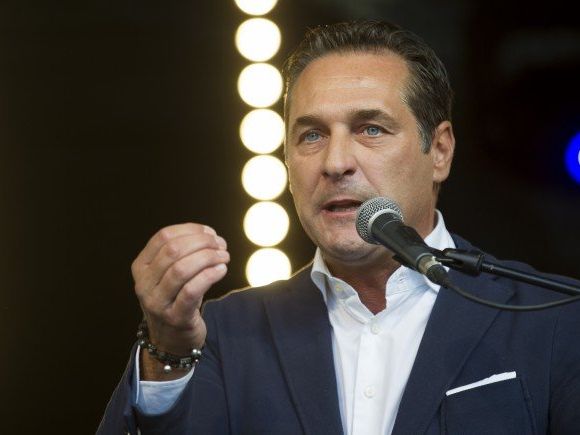 Kandidiert FPÖ-Obmann Strache für die Hofburg? Kandidiert FPÖ-Obmann Strache für die Hofburg?