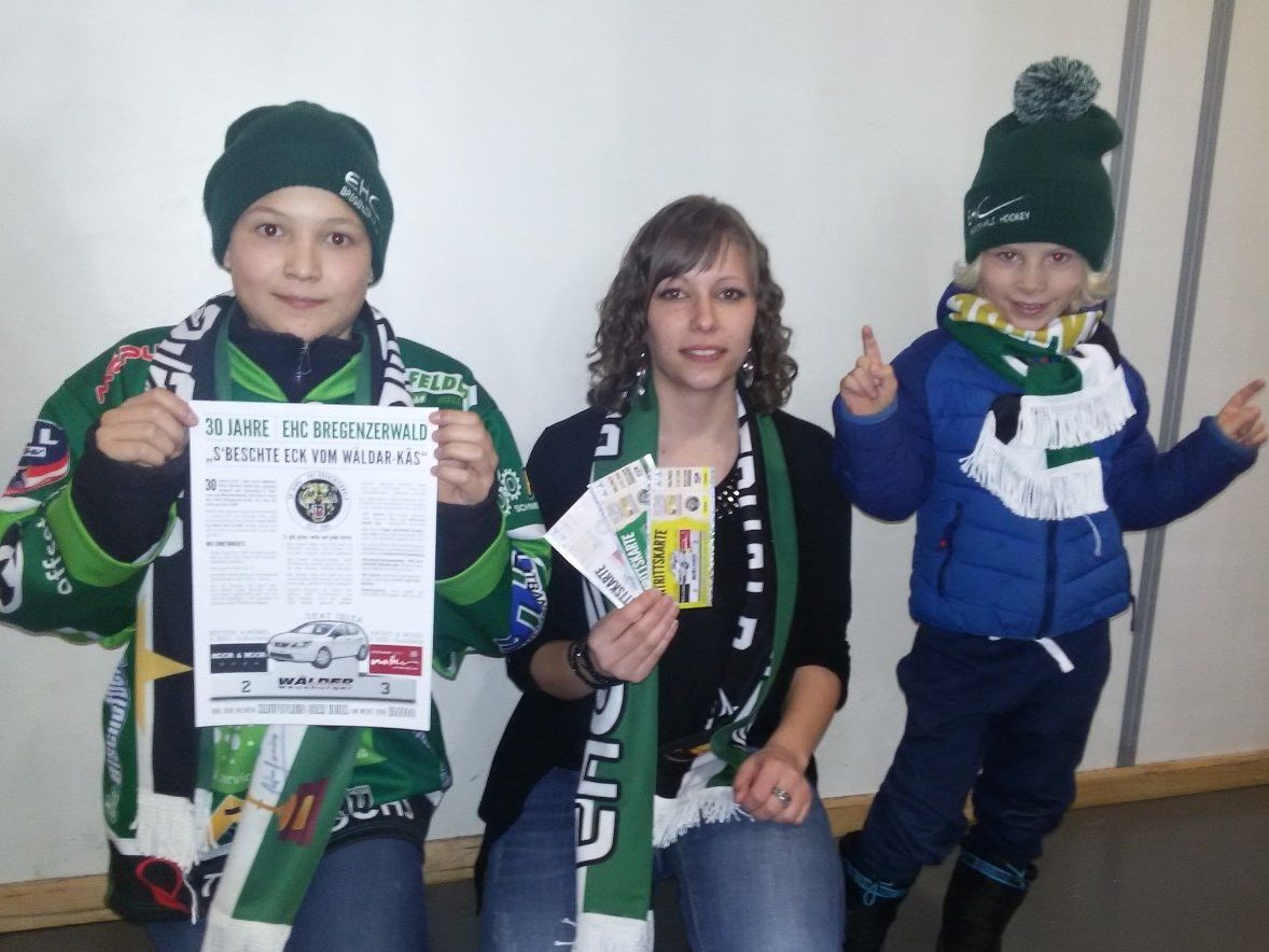 Die Tickets sind noch bis zur zweiten Drittelpause im Spiel gegen Zell am See erhältlich Die Tickets sind noch bis zur zweiten Drittelpause im Spiel gegen Zell am See erhältlich
