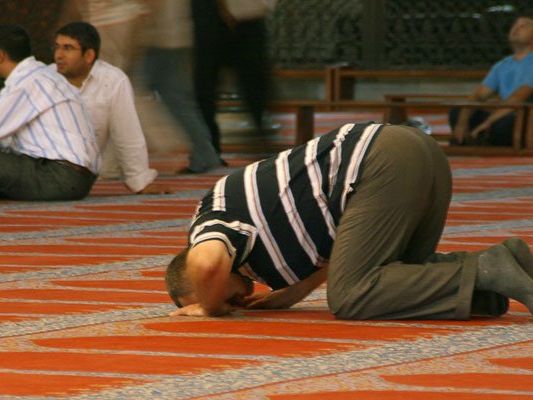Am 13. Februar ist "Tag der offenen Moschee". Am 13. Februar ist "Tag der offenen Moschee".