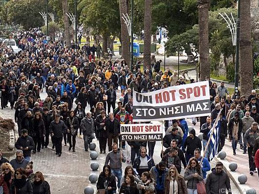 Heftige Proteste gegen Hotspot auf Kos Heftige Proteste gegen Hotspot auf Kos