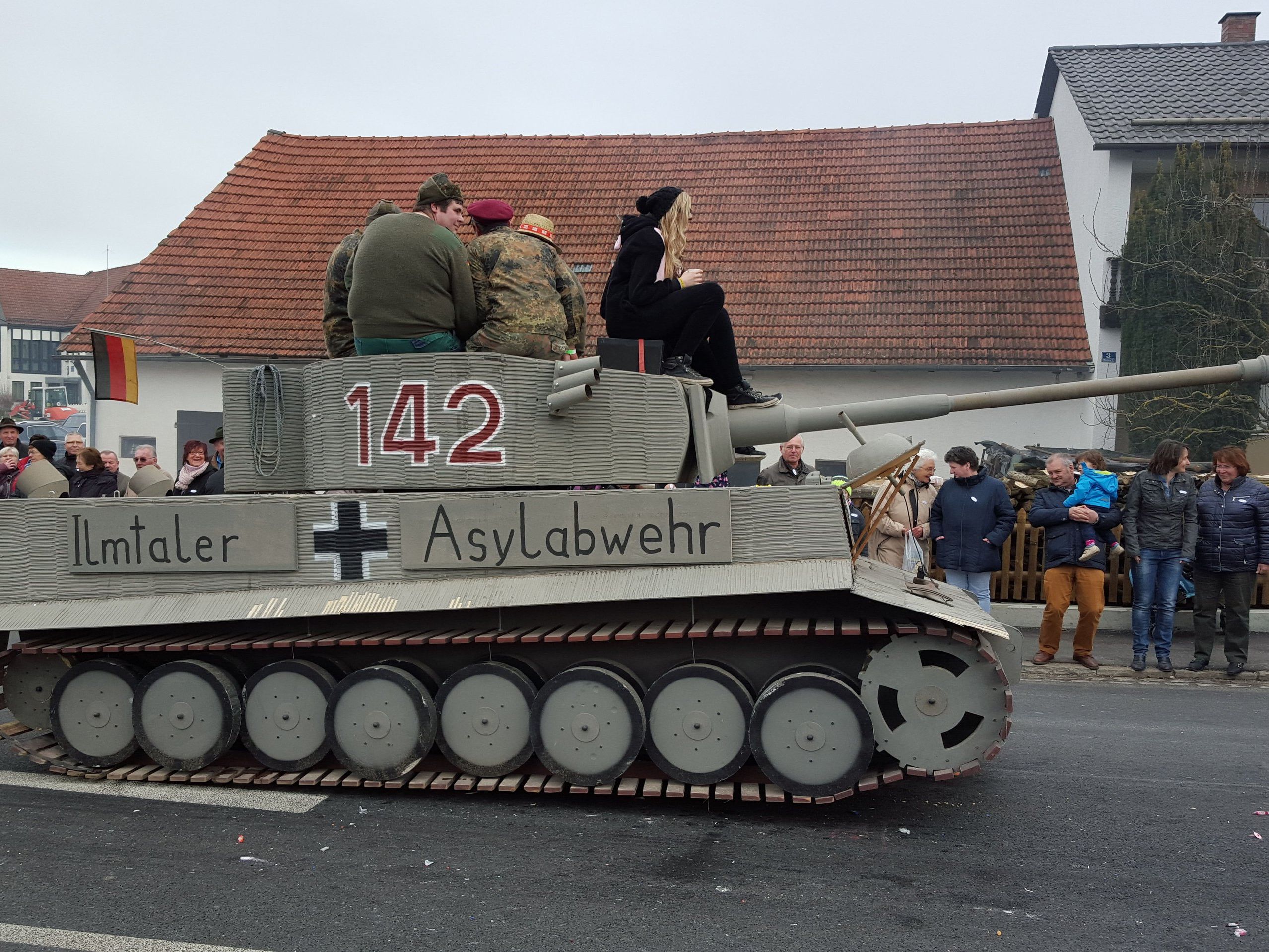 Ermittlungen laufen. Ermittlungen laufen.