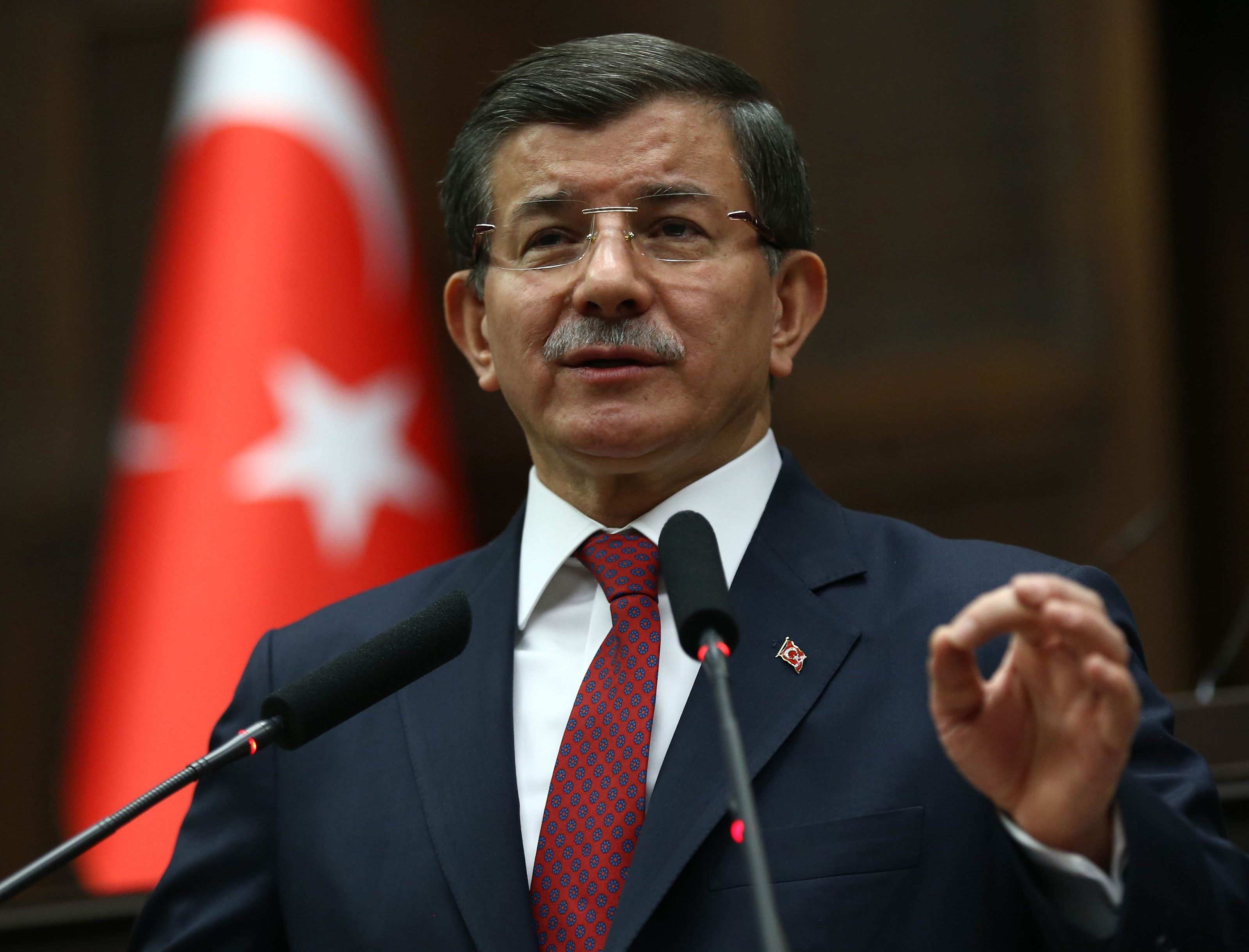 Davutoglu attackiert Russland mit scharfen Worten. Davutoglu attackiert Russland mit scharfen Worten.