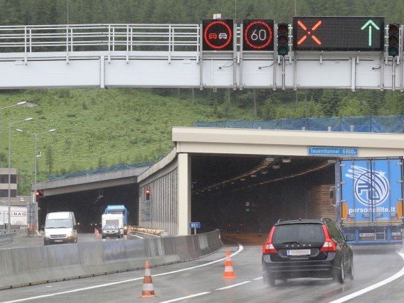 Unfall auf der Tauernautobahn am Samstag. Unfall auf der Tauernautobahn am Samstag.