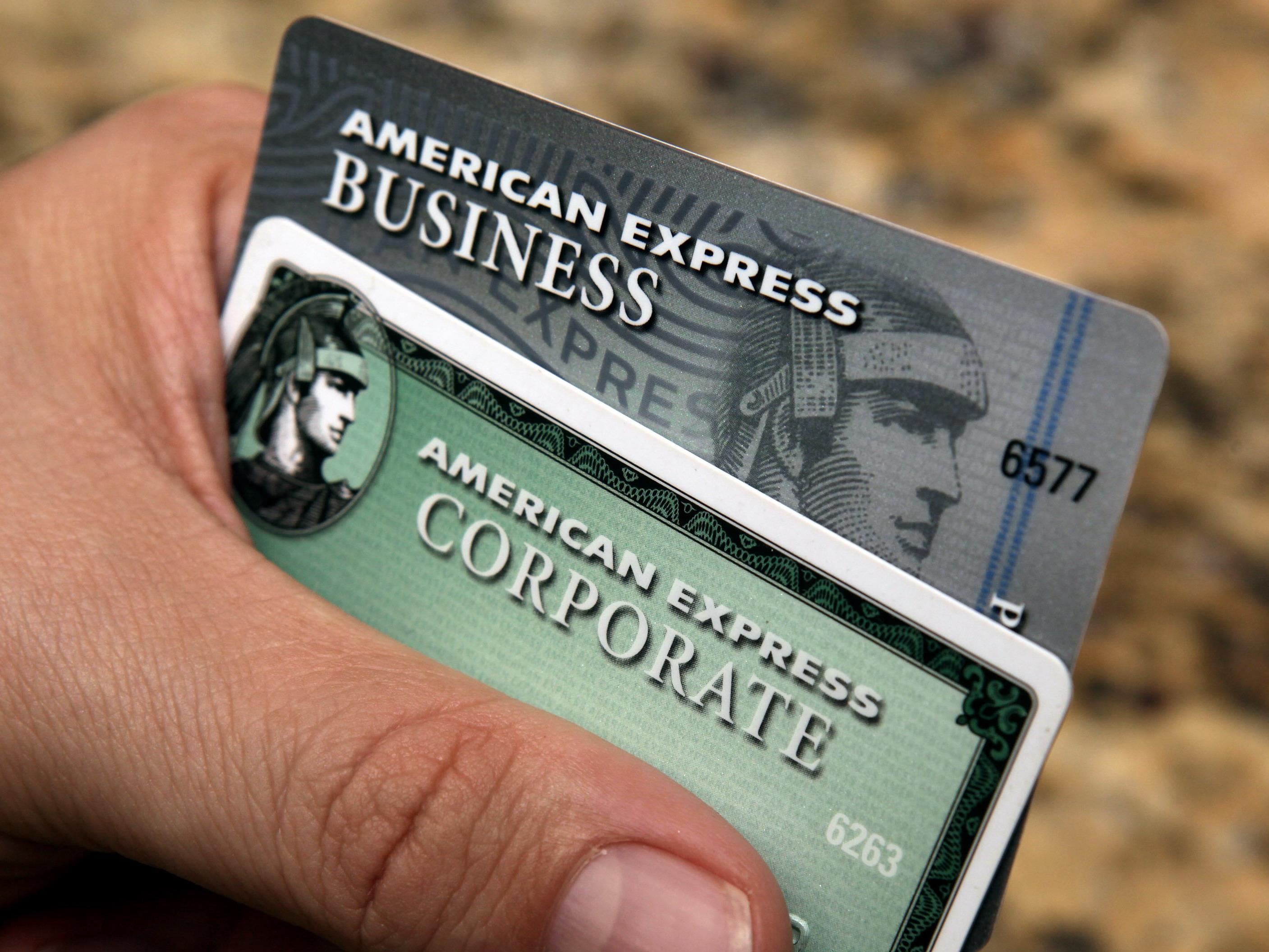 Der Angeklagte bezahlte mit gefälschten American-Express-Kreditkarten.