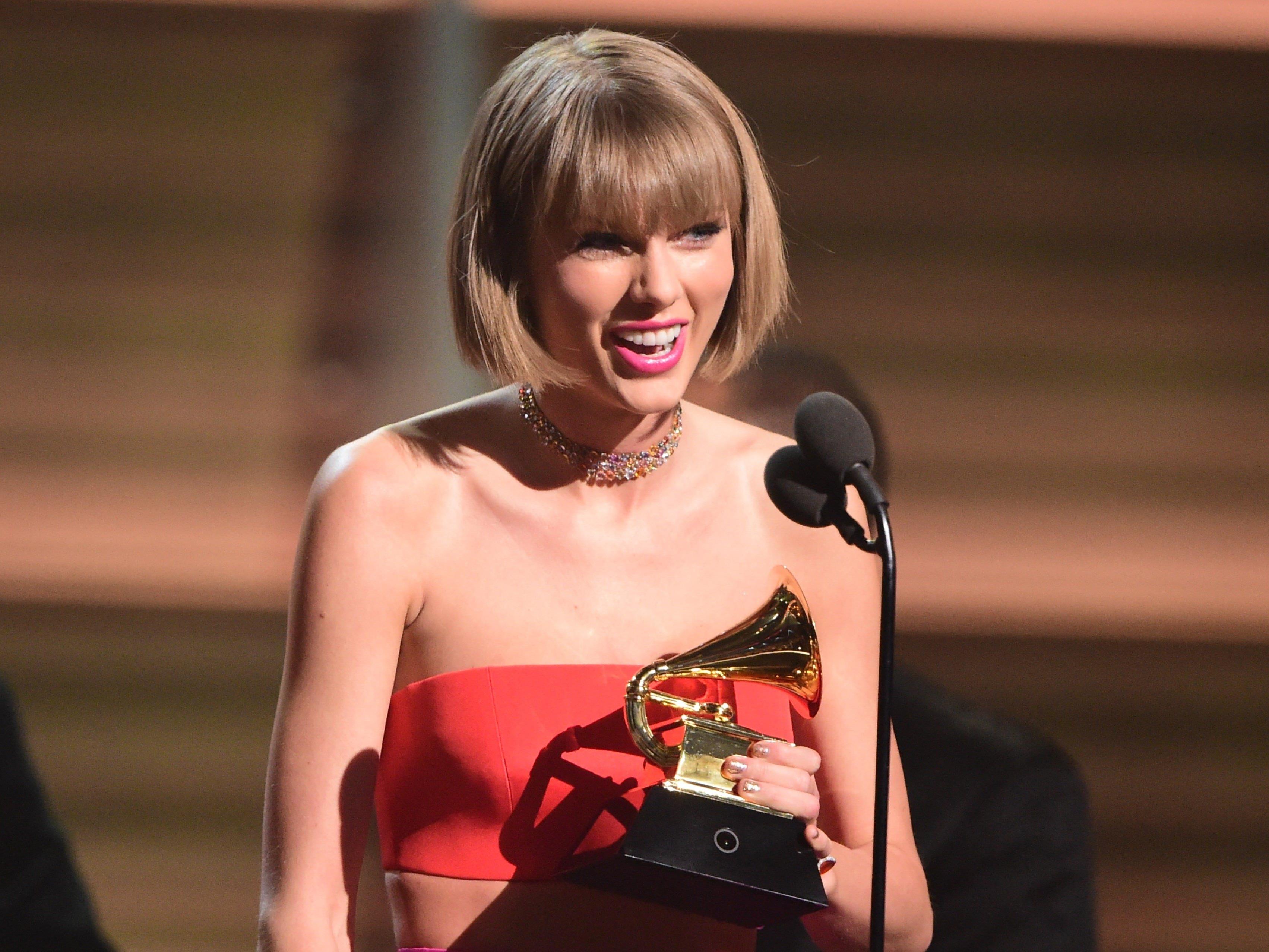 Insgesamt bekam Taylor Swift bei den Grammys drei Auszeichnungen.