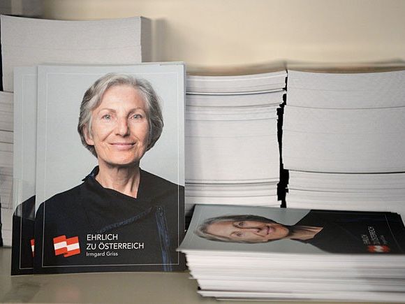 Wahlkampfmaterial im Wahlkampfbüro der Kampagne für die Bundespräsidentschaftskandidatur von Irmgard Griss Wahlkampfmaterial im Wahlkampfbüro der Kampagne für die Bundespräsidentschaftskandidatur von Irmgard Griss