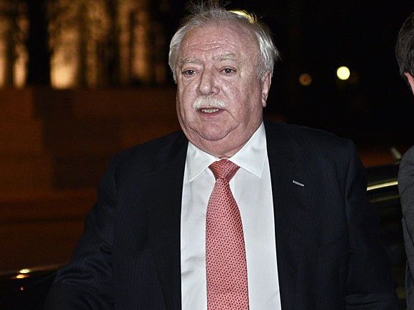 Wiens Bürgermeister Michael Häupl kommt zu einer Unterredung mit BP Heinz Fischer anläßlich der aktuellen Flüchtlingspolitk am Mittwoch Wiens Bürgermeister Michael Häupl kommt zu einer Unterredung mit BP Heinz Fischer anläßlich der aktuellen Flüchtlingspolitk am Mittwoch