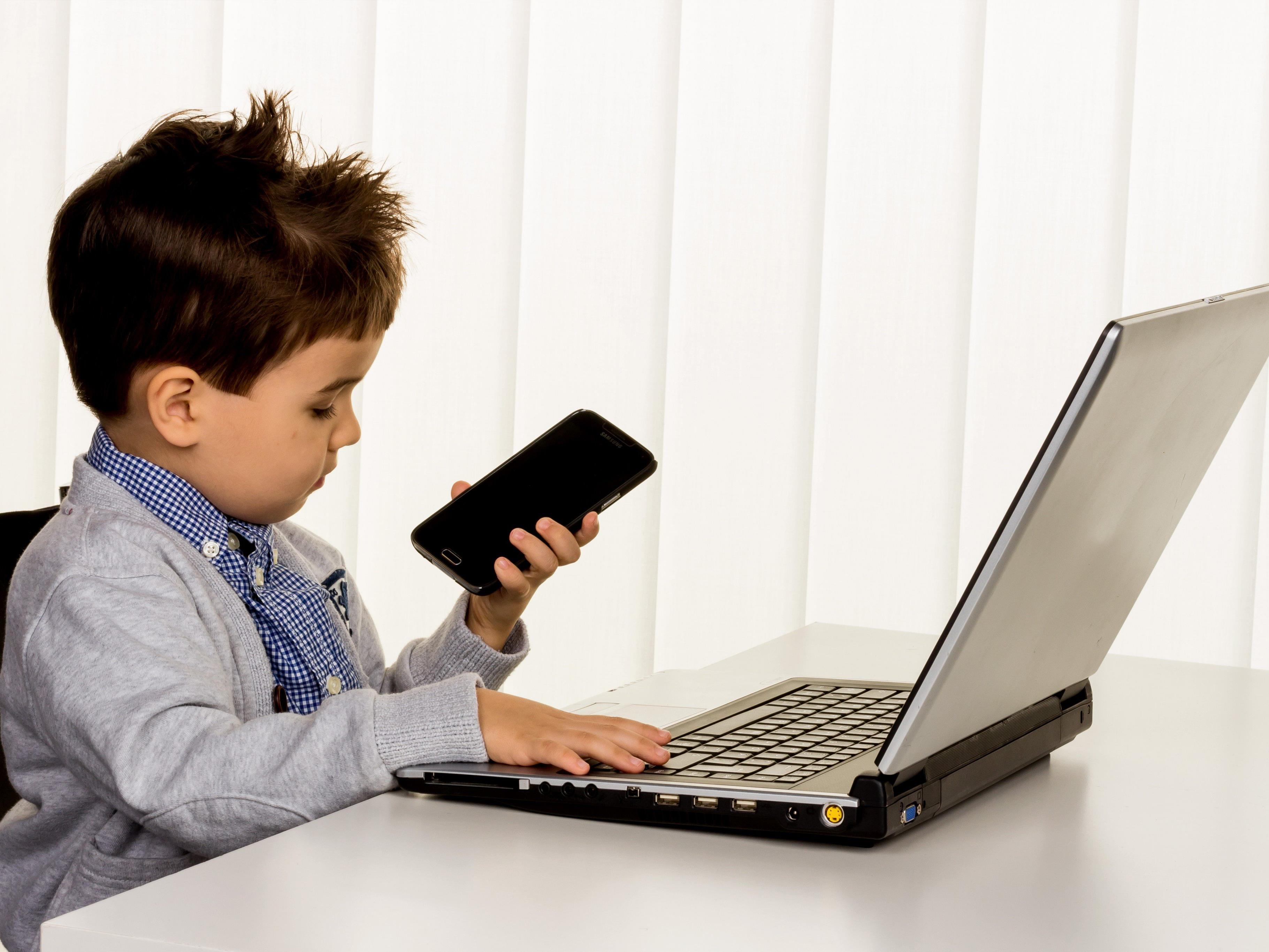 Bewußtseinsbildung für Kinder und Jugendliche: Das Internet sicher nutzen.
