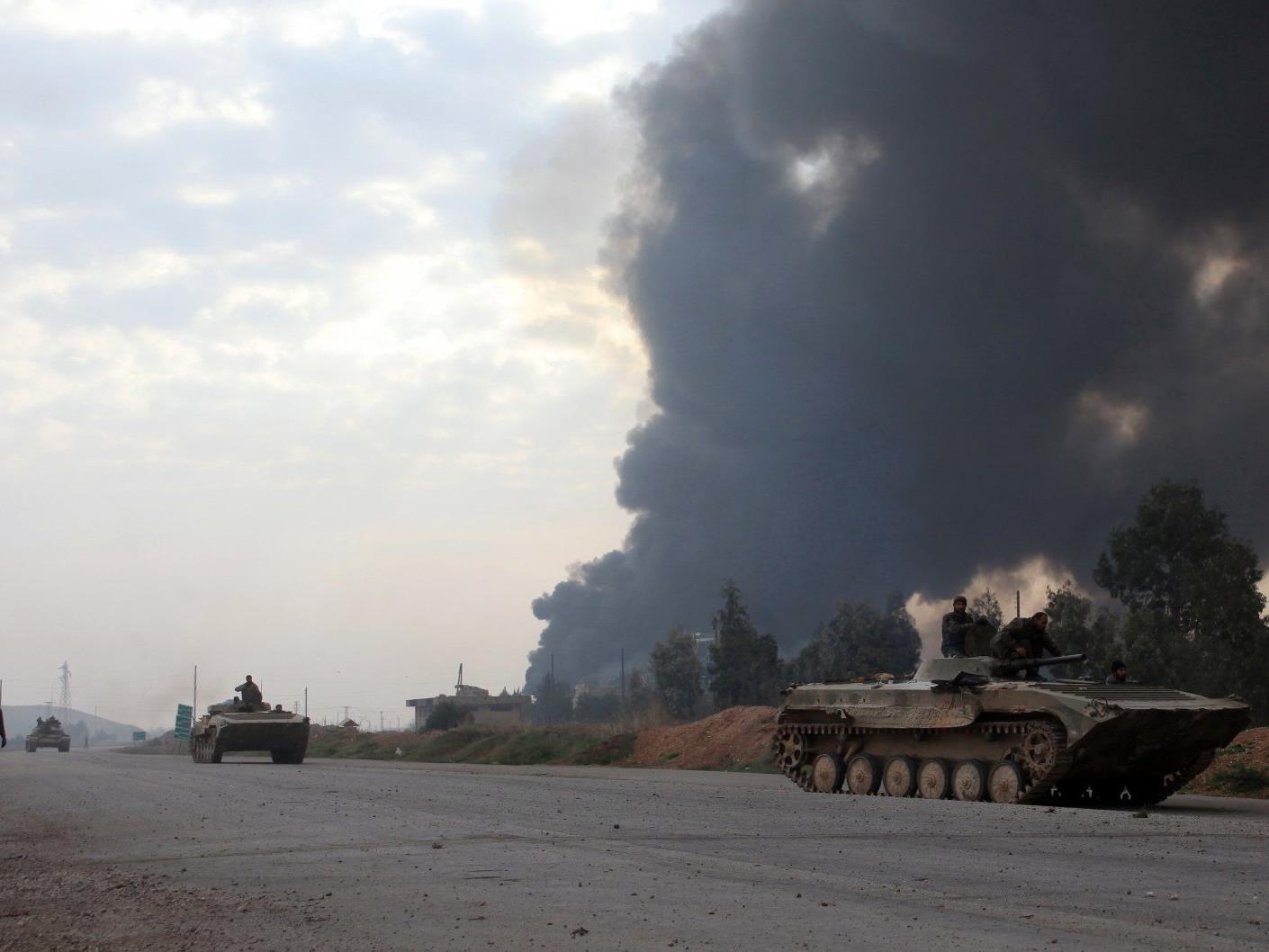 Die syrische Armee räumt ein weiteres Zwischenziel auf dem Weg nach Aleppo.