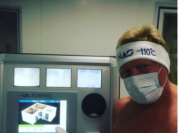 Boris Becker wagt sich in einen überdimensionalen Kühlschrank. Boris Becker wagt sich in einen überdimensionalen Kühlschrank.