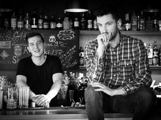 Matthias Habringer und Tom Legat führen die außergewöhnliche Cocktailbar in Ottakring. Matthias Habringer und Tom Legat führen die außergewöhnliche Cocktailbar in Ottakring.
