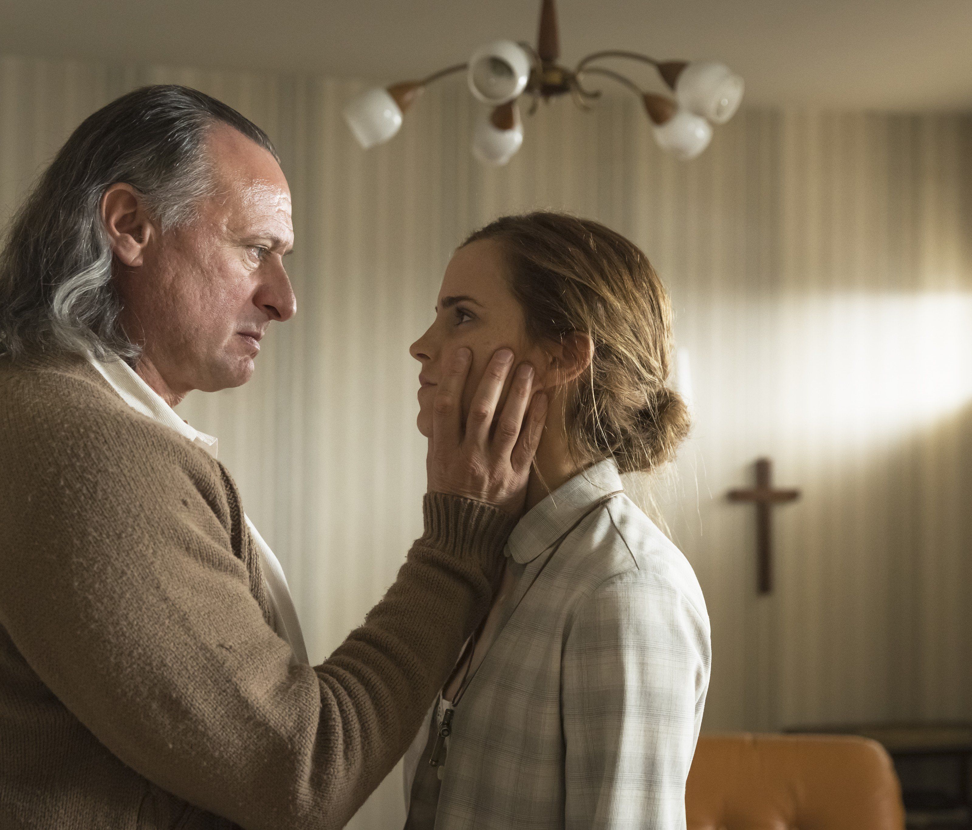 Mikael Nyqvist und Emma Watson in den Hauptrollen: Colonia Dignitas. Mikael Nyqvist und Emma Watson in den Hauptrollen: Colonia Dignitas.