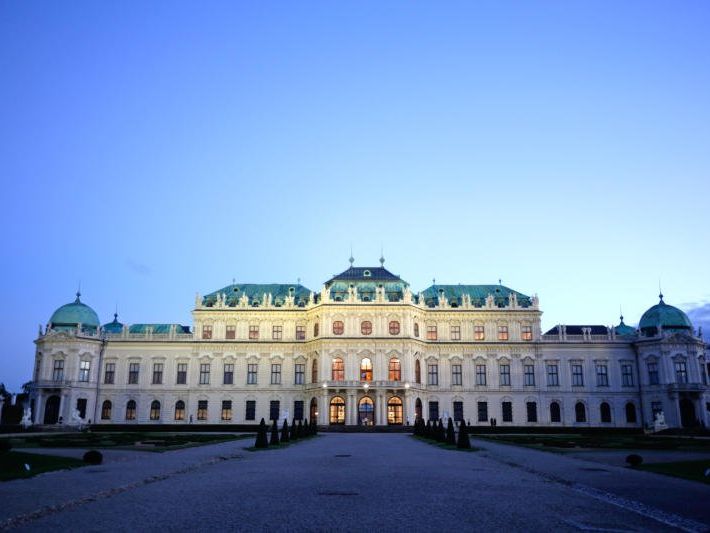 Neue Leitung fürs Belvedere gesucht. Neue Leitung fürs Belvedere gesucht.