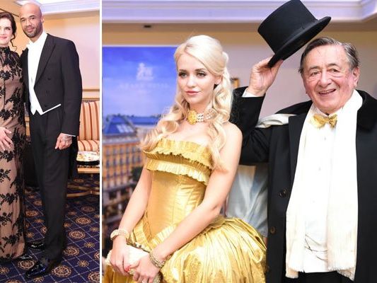 Alle sind bereit: Die Lugners und ihre Stars sind in Opernball-Montur.