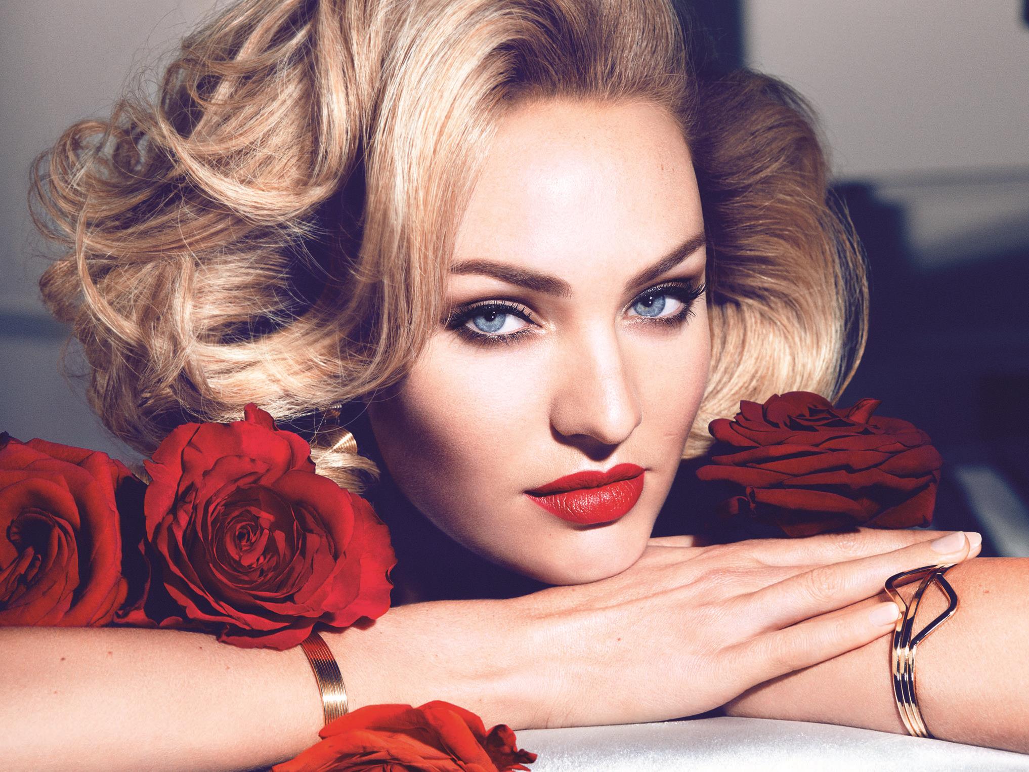 Topmodel Candice Swanepoel im Marilyn Monroe Look.