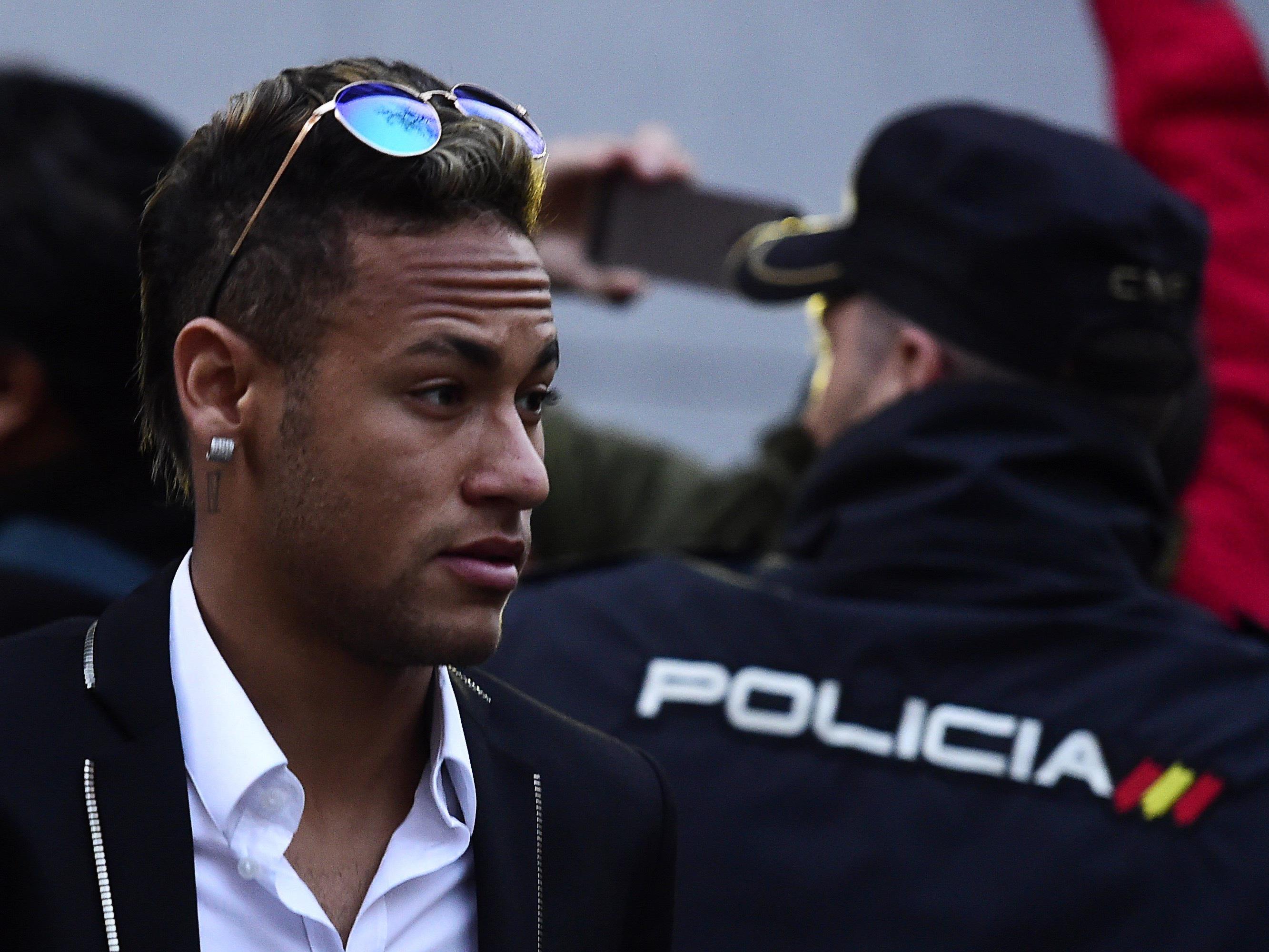 Brasiliens Justiz friert Vermögen von Barca-Star Neymar ein