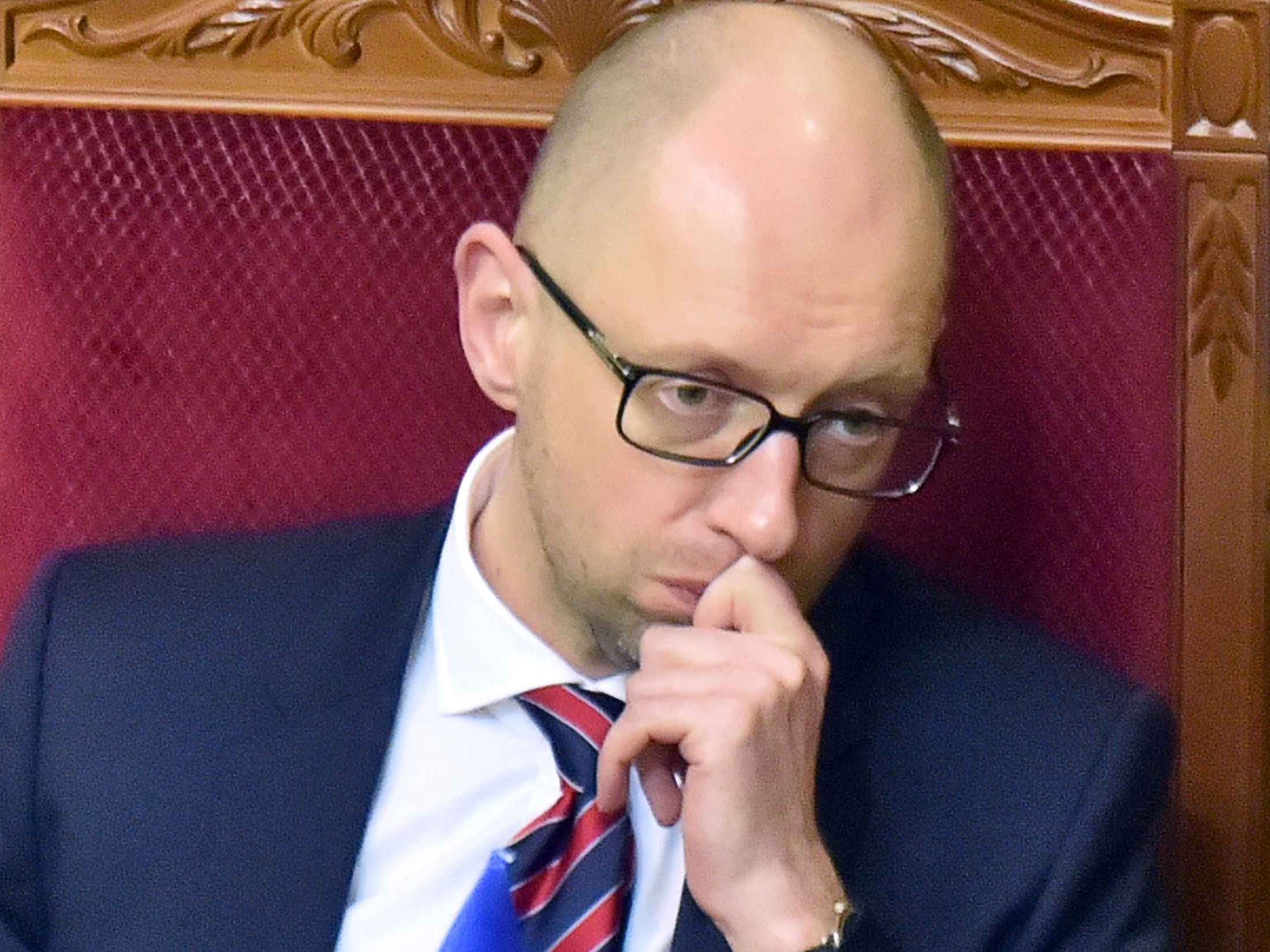 Arseni Jazenjuk steht ohne Mehrheit da. Arseni Jazenjuk steht ohne Mehrheit da.