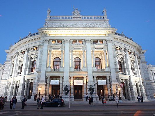 Heftige Kritik an der Burgtheater-Geschäftsführung Heftige Kritik an der Burgtheater-Geschäftsführung