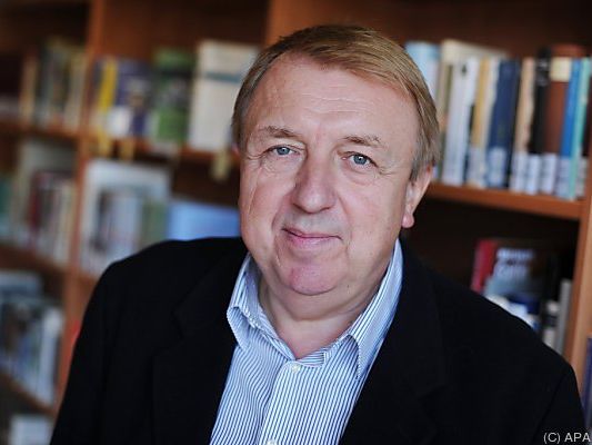 Hanns-Josef Ortheil erhält 25.000 Euro Hanns-Josef Ortheil erhält 25.000 Euro
