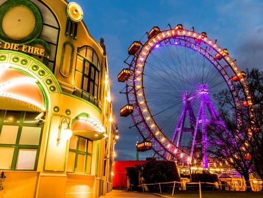 Der Wiener Prater feiert 2016 sein 250-jähriges Bestehen. Der Wiener Prater feiert 2016 sein 250-jähriges Bestehen.