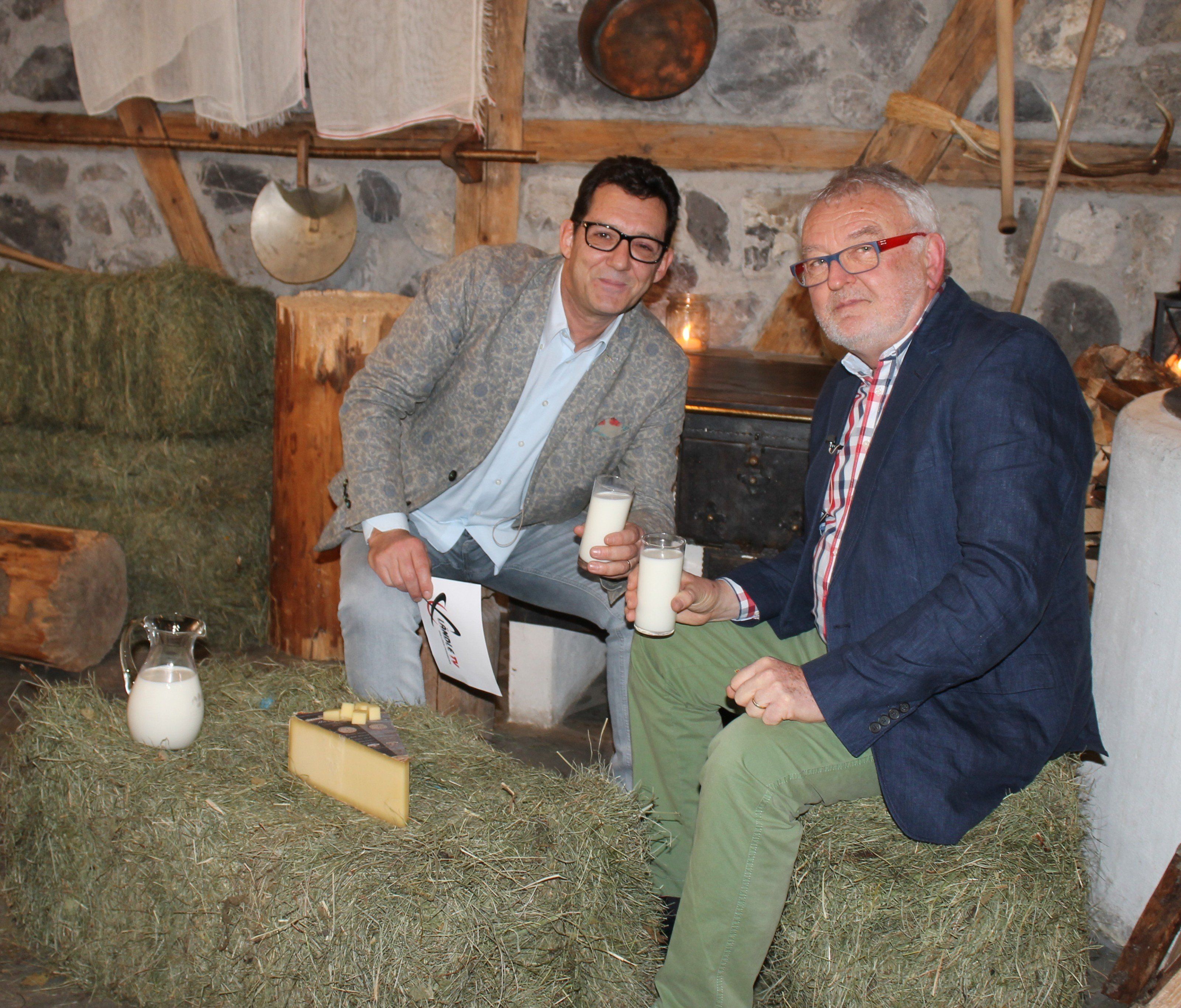 Wissenswertes von Gerhard Kuttnig, der mit Andreas Seeburger im Biosphaerenpark.haus über sein Leben mit dem "Walserstolz" berichtet Wissenswertes von Gerhard Kuttnig, der mit Andreas Seeburger im Biosphaerenpark.haus über sein Leben mit dem "Walserstolz" berichtet