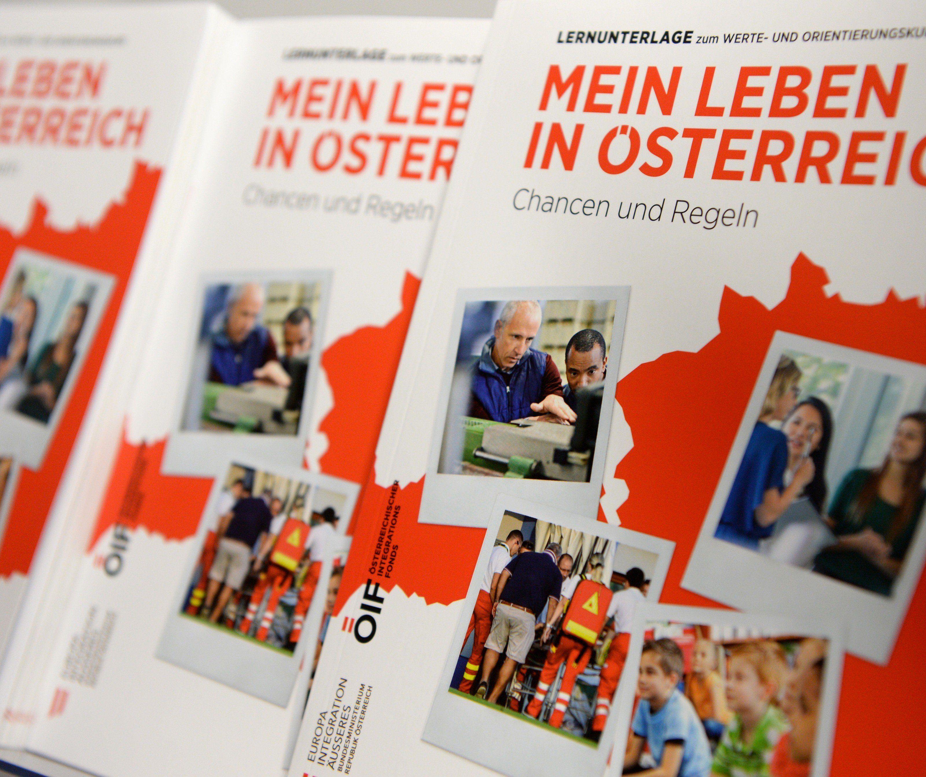 Das AMS bietet Wertekurse für Flüchtlinge an. Das AMS bietet Wertekurse für Flüchtlinge an.