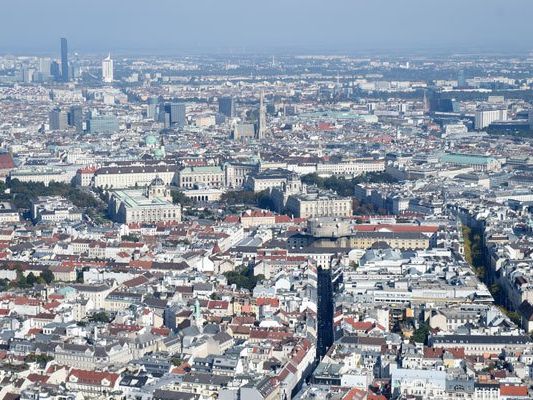 In welchen Bezirken setzt man auf die Öffis und wo fährt man lieber mit dem Auto?