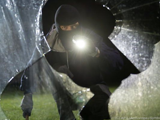 Zwei Ehepaare wurden in Döbling überfallen Zwei Ehepaare wurden in Döbling überfallen
