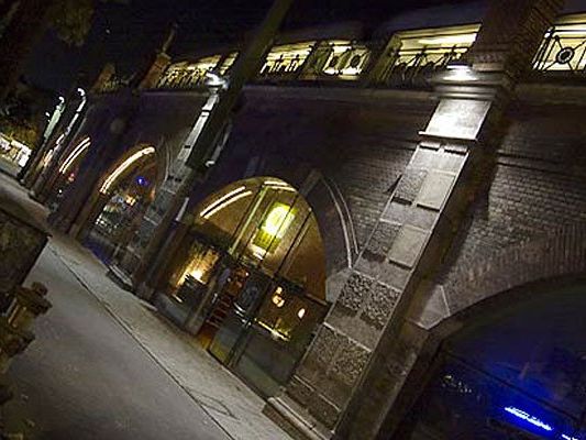 Am Wiener Gürtel im Bereich der Stadtbahnbögen kam es zu einer versuchten Vergewaltigung Am Wiener Gürtel im Bereich der Stadtbahnbögen kam es zu einer versuchten Vergewaltigung