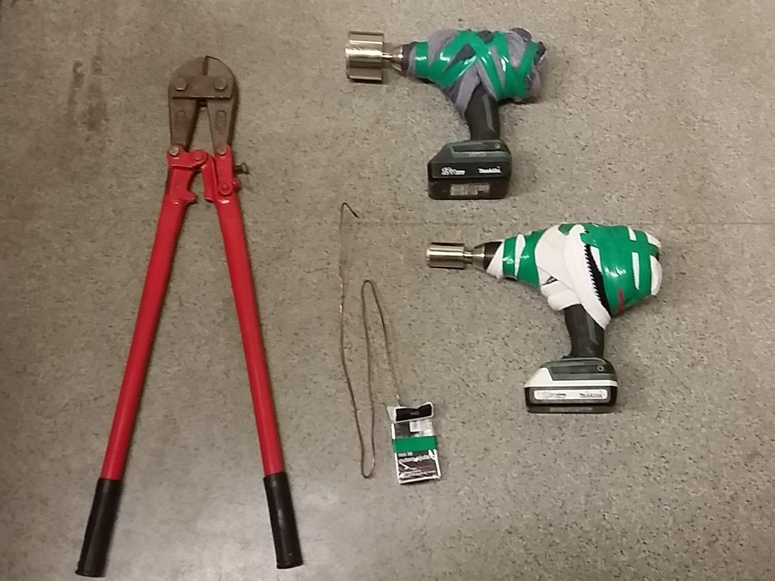 Diese Werkzeuge hatten die Männer auf der Kärntner Straße bei sich.