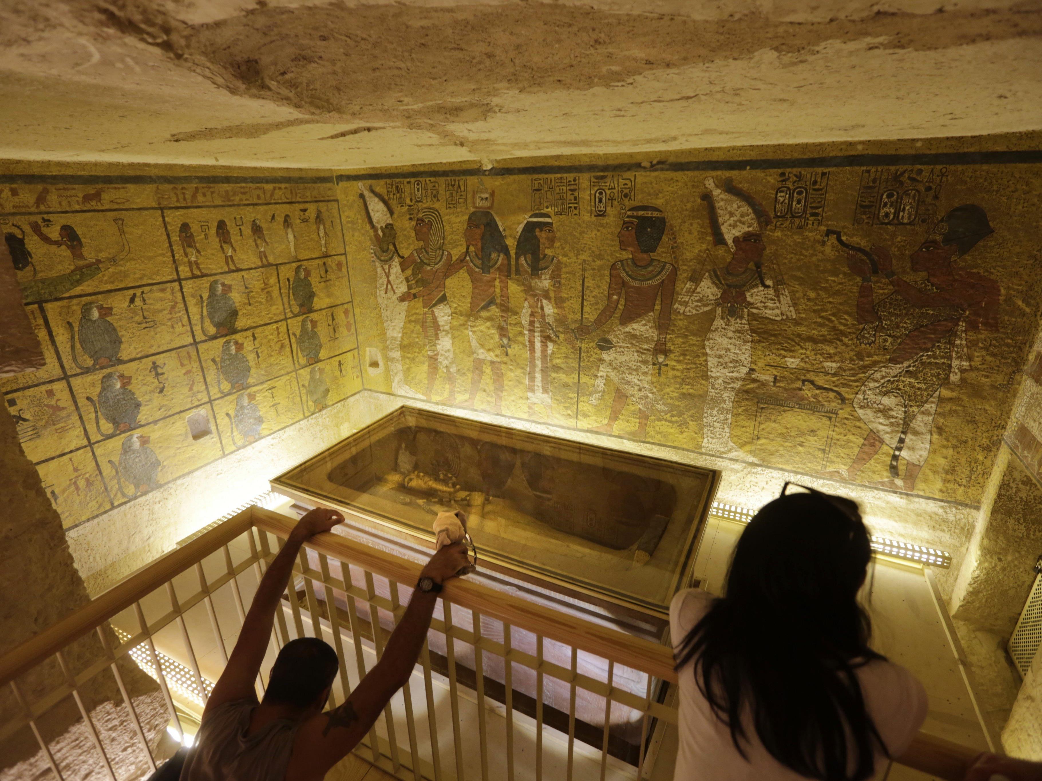 Sensationsfund wird wahrscheinlicher: Liegt Nofretete im Grab des Tutanchamun?
