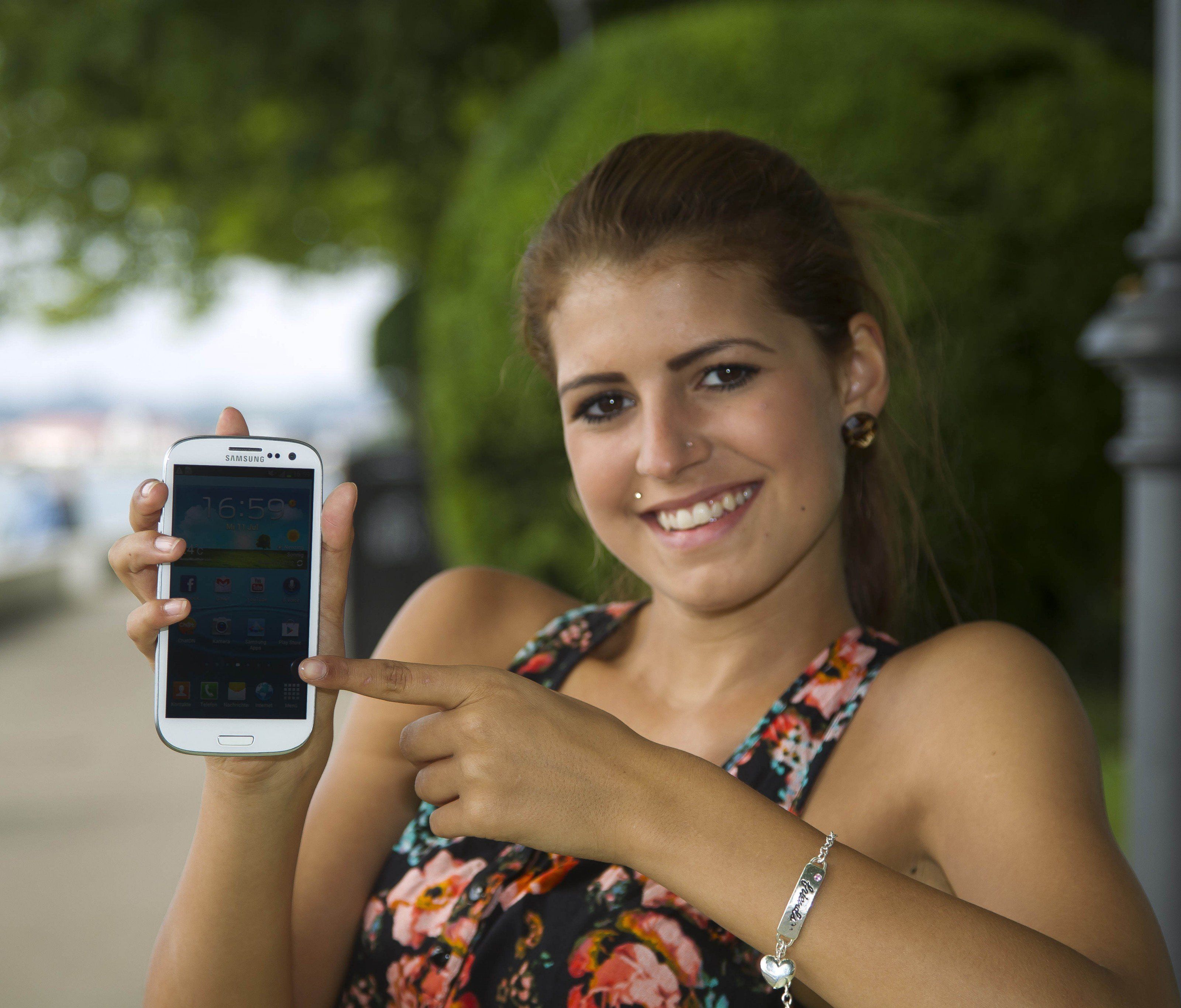 Ab Samstag sinken die Roaming gebühren im EU-Ausland. Ab Samstag sinken die Roaming gebühren im EU-Ausland.