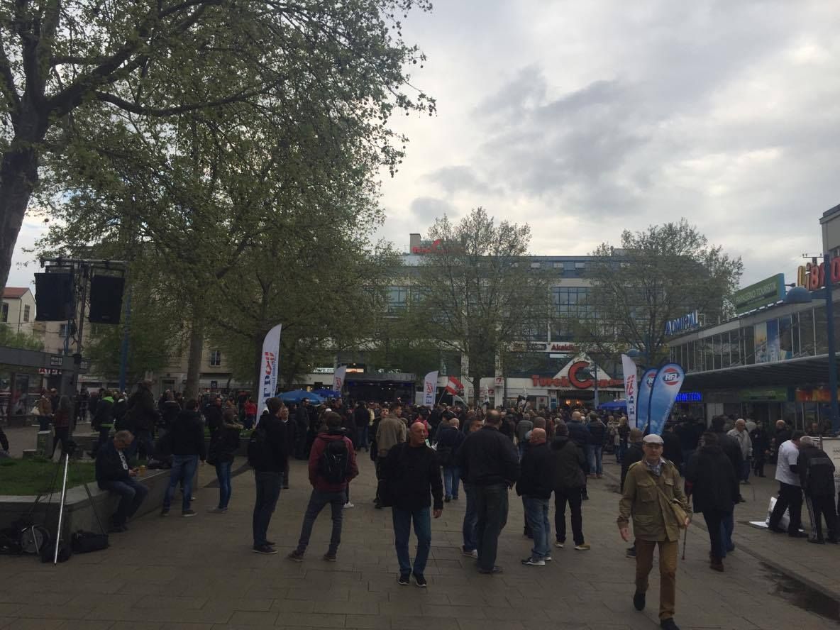 Demos in Wien: Gegen “Massenquartiere” für Flüchtlinge und gegen die FPÖ Demos in Wien: Gegen “Massenquartiere” für Flüchtlinge und gegen die FPÖ