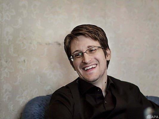 Edward Snowden steht auf elektronische Musik