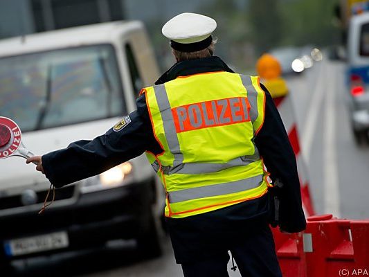 Grenzkontrollen schädigen die Wirtschaft Grenzkontrollen schädigen die Wirtschaft