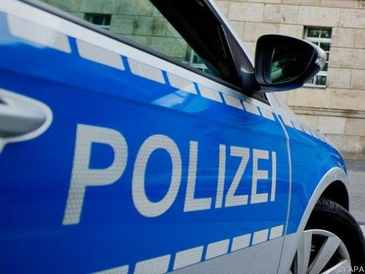 Die Täter flüchteten nach Polizeiangaben